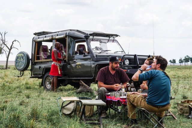 Just casually having our "packed lunch" in the middle Maasai Mara.  What an incredible experience 🤯🤯

#LOLGOKenya @magicalkenya .
.
.
#kenya #africa #masaimara #bigfive #thistimeforafrica  #magicalkenya #kenyavlog
.
.
.
.
.
.
#eastafrica #travelmore #safaritour #landcruiser #masai #kenya🇰🇪 #wildlife #wildlifephotography #outdooradventurephotos #outdooradventures #wildlifephoto #animalspotting #animallovers #adventurecouple #adventuretravel #leopard