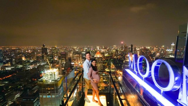 🌠 On top of the world with my 2 girls! 🌠 It had been a while since we had a vacation, so we did a 1-night #staycation at the @banyantreebangkok last week! The package came with welcome drinks at their MOONBAR Rooftop bar on 61st floor 🤩🤩 What a wonderful way to spend our last date night together before our baby girl arrives 🤗👼 It was so pleasant to wind down, relax and really take it easy for the entire evening ❤❤ Highly recommended 👌👌
#banyantree #banyantreebangkok #staycation #bangkokthailand #bangkokrooftop #couplesgetaway 
.
.
.
.
.
#novemberbaby2020 #momtobe2020 #daddytobe #pregnantandhappy #pregnantwife #pregnantwifey #moonbarbangkok #vertigoandmoonbar